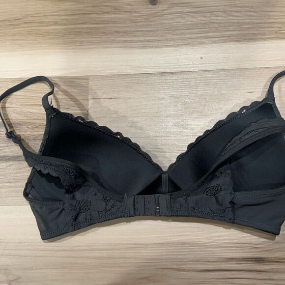 Aerie Real Me Wireless Lace Floral Bra Women’s 32C - Picture 2 of 4